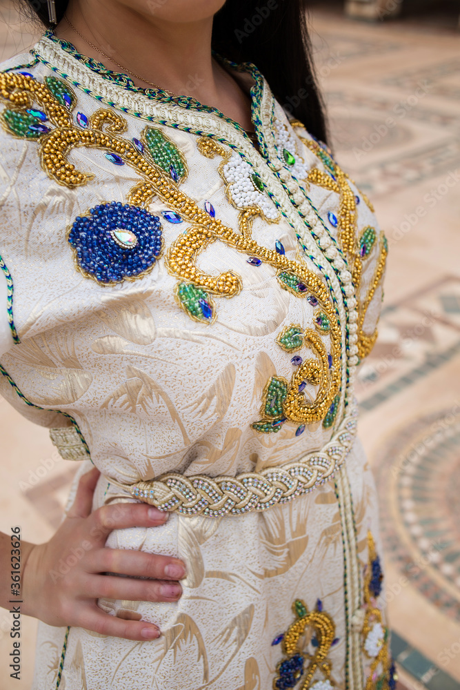 Moroccan traditional dress, embroidery on the caftan