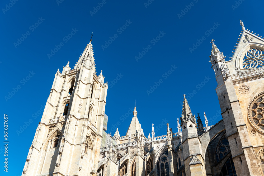 CATEDRAL DE LEON GOTICA DETALLES EXTERIORES CATEDRAL DE LEON GOTICA DETALLES EXTERIORES