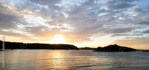 P    wyspep Osteroya w Sandefjord  widok na fjord