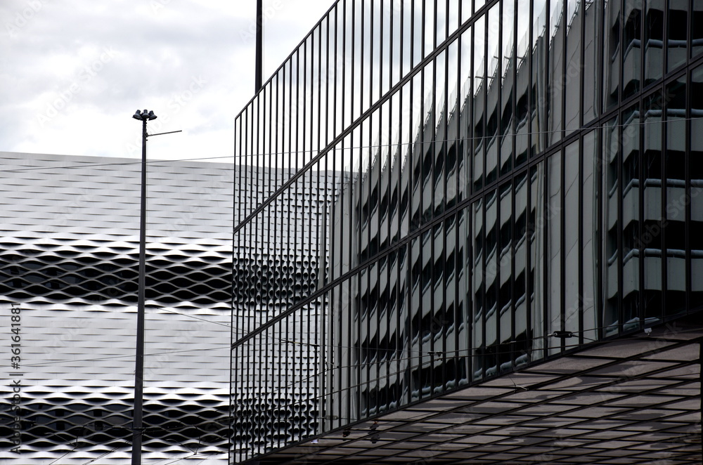 Moderne Bürogebäude auf dem Messegelände in Basel Moderne Bürogebäude auf dem Messegelände in Basel