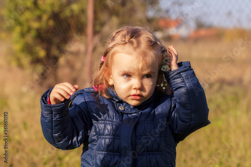 Obraz na płótnie child in nature w salonie