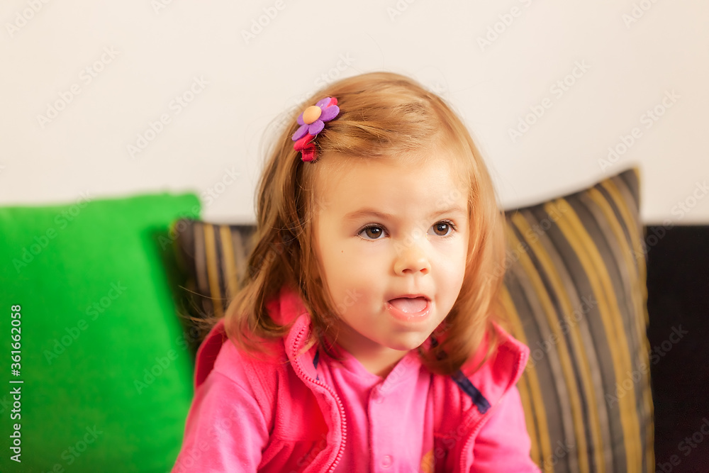 child watching cartoon child watching cartoon