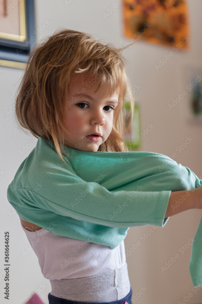 child are dresses up