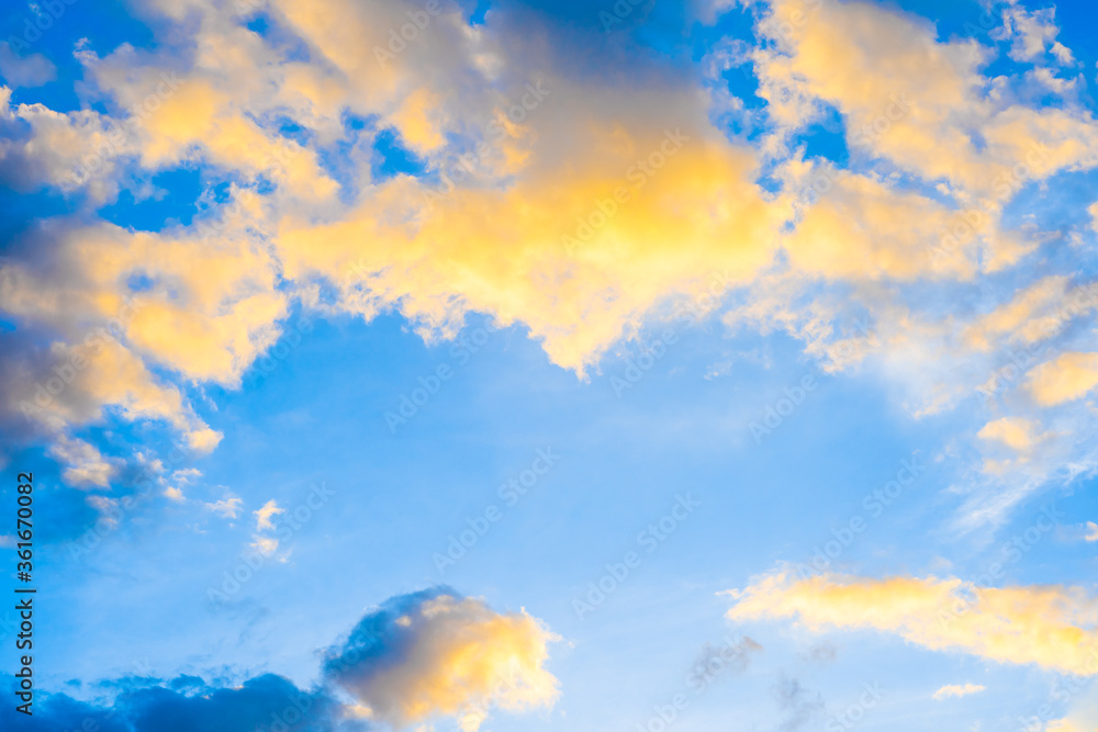 Fototapeta premium twilight sky full with golden cirrus clouds shape,Nature background