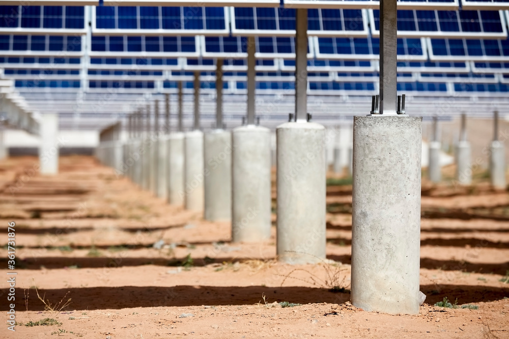 Solid cement columns under solar photovoltaic panels Solid cement columns under solar photovoltaic panels