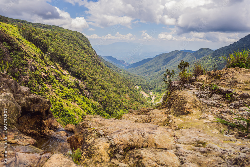 Fototapeta premium View of the valley from the cliff, Vietnam, Da Lat