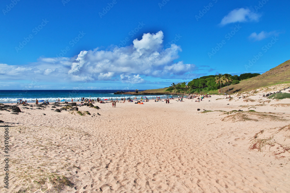 Anakena Beach on Rapa Nu, Easter Island, Chile