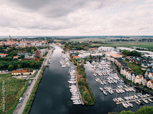 Luftbild von Greifswald und dem Ryck mit Museumshafen 