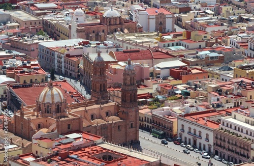Vista de la catedral de Zacatecas desde el cerro de la Bufa, México.