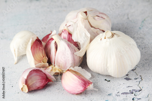 Garlic bulbs on the table
