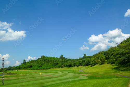 雲と青空とゴルフコース © Bogey Yamamoto