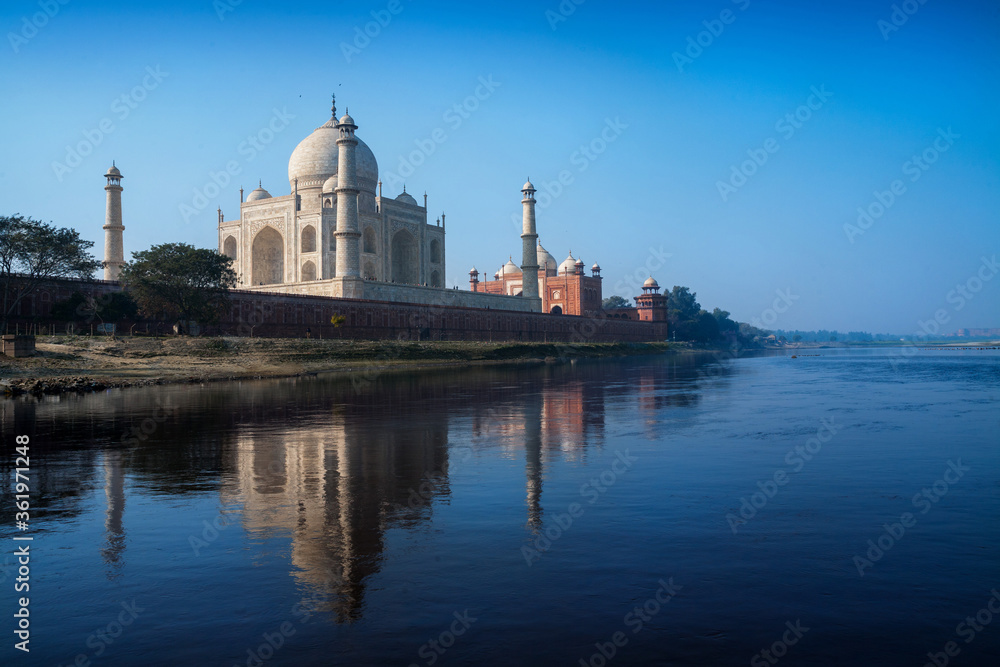A beautiful view of the Taj Mahal in Agra