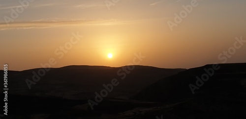 Wallpaper Mural sunset in the mountains Torontodigital.ca