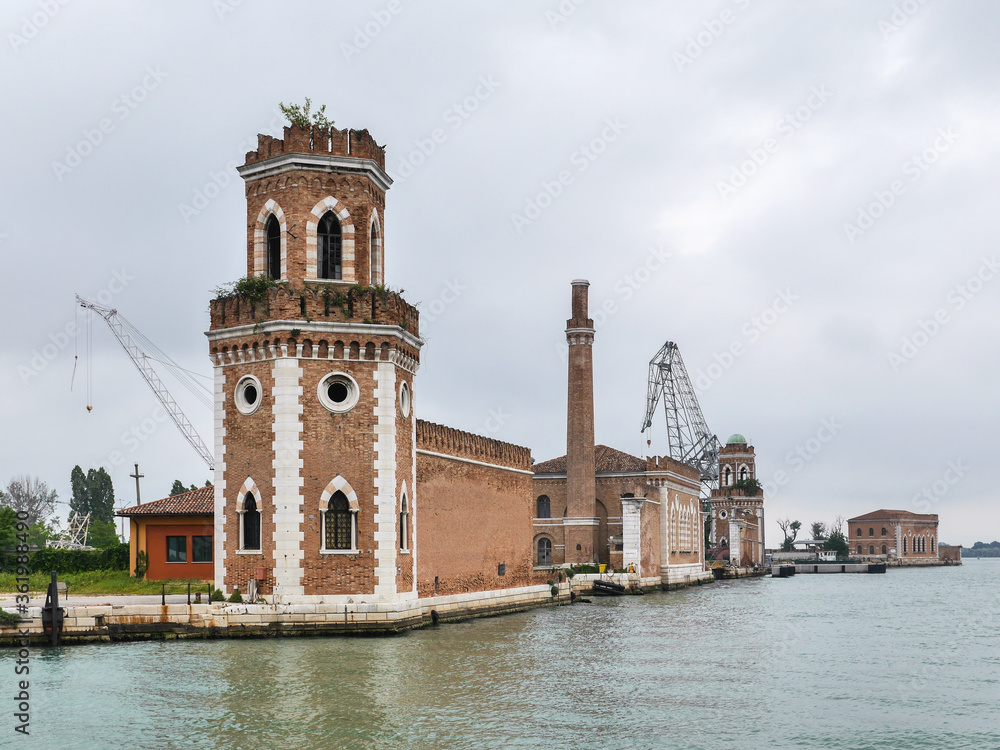 Torre de vigía del arsenal de Venecia, Italia.