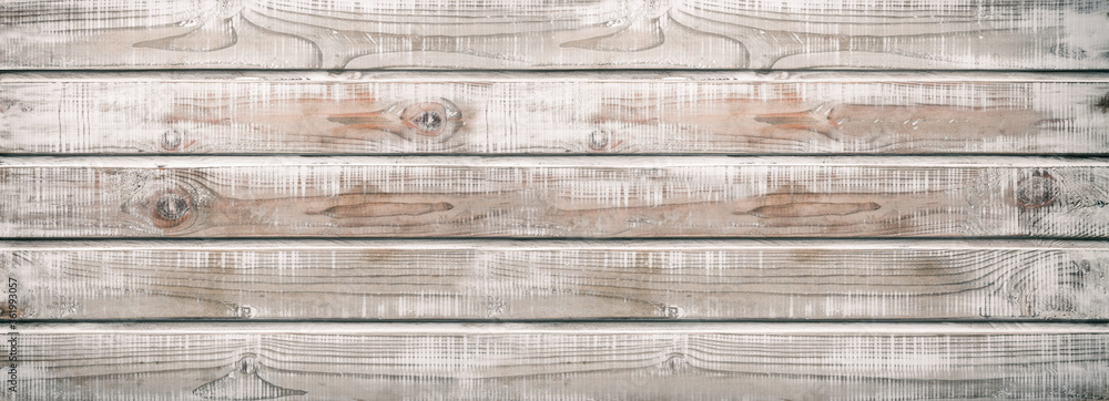 Naklejka premium Jasne naturalne drewniane tło z teksturą patyny. Stół lub podłoga z drewna, widok z góry, układanie na płasko