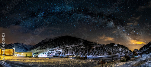 Via lactea en La Vall de Nuria - Milky Way  photo