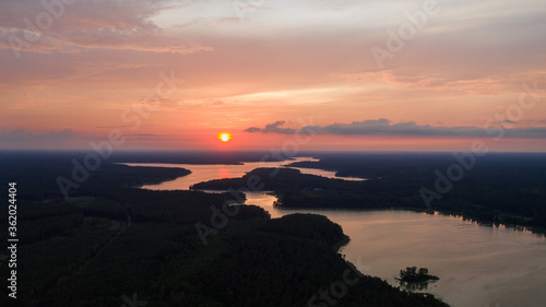 Fototapeta Naklejka Na Ścianę i Meble -  Jezioro Nidzkie - Ruciane NIDA- Zachód Słońca na Mazurach