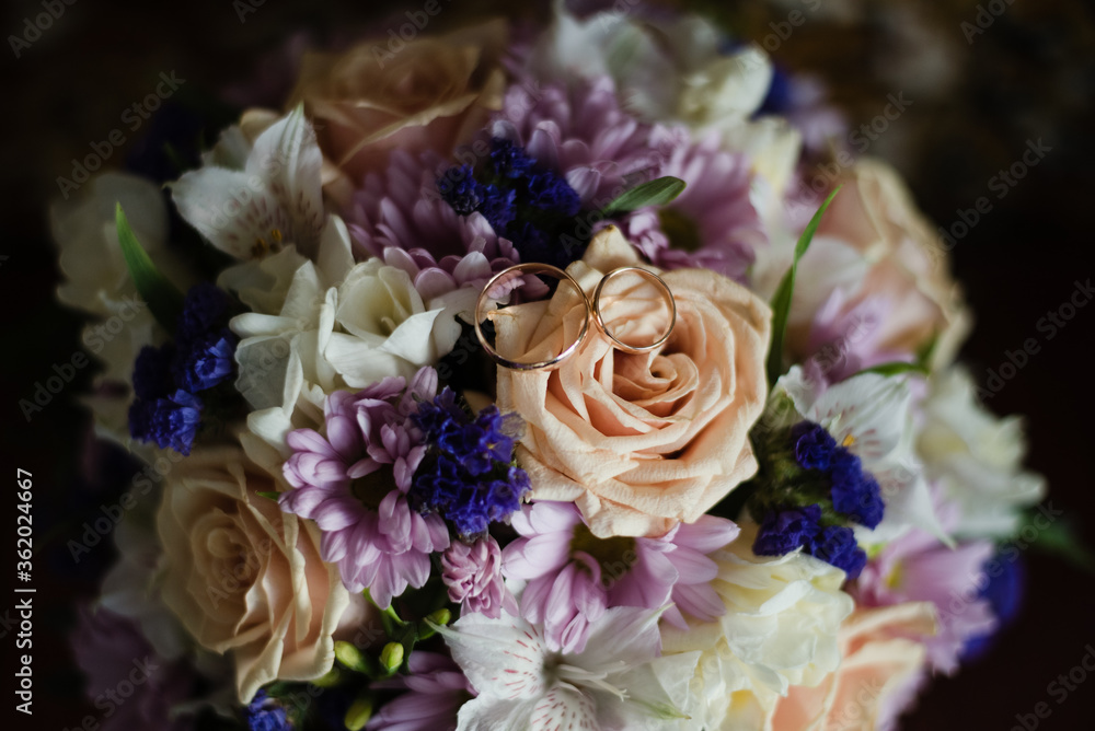bouquet with wedding rings, the bride's bouquet, wedding rings bouquet with wedding rings, the bride's bouquet, wedding rings
