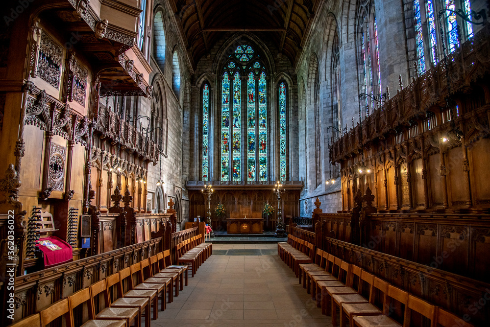 Innenaufnahme der Dunblane Cathedral in Schottland