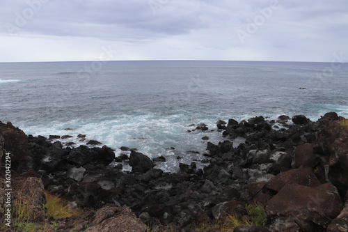 Littoral volcanique à l'île de Pâques