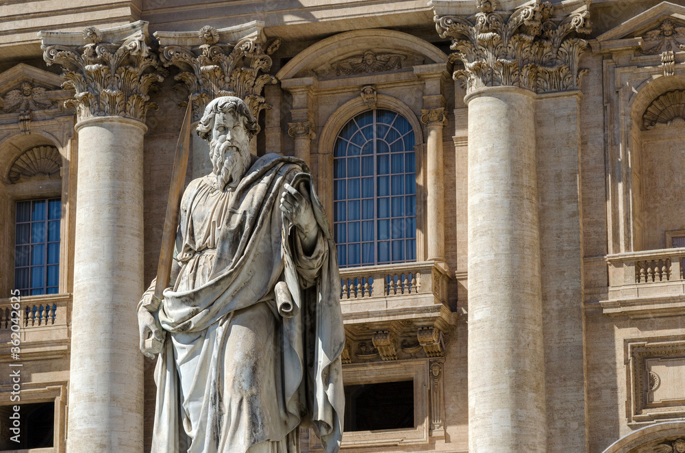 Statue of Saint Peter the Apostle in front of the St Peter's Basilica in Vatican City, Rome, Italy.