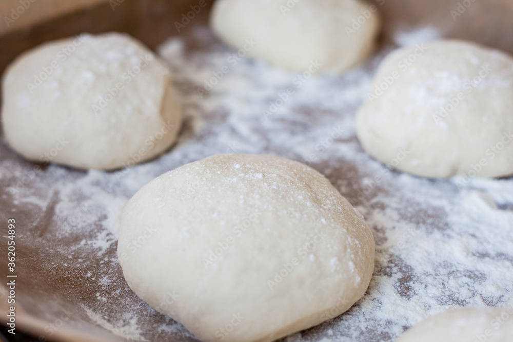 Pizza, pasta e rustici. Calzone fritto napoletano. Rustico tipico della tradizione italiana napoletana. Pizza, pasta e rustici. Calzone fritto napoletano. Rustico tipico della tradizione italiana napoletana.