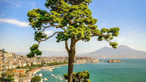 Fototapeta Naklejka Na Ścianę i Meble -  the beautiful coastline of napoli, itally