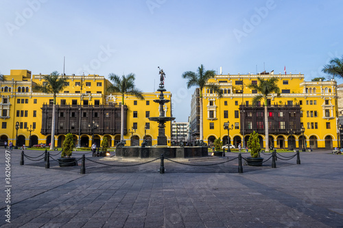 LIMA, PERU: View of the antique iron fountain in the main square of the city © Jersson Tello