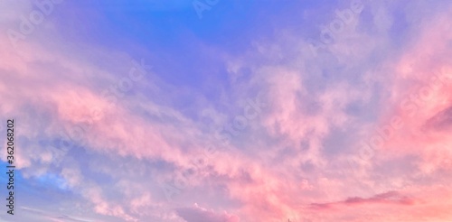 fréjus ciel nuage couché de soleil soir var nature rosé rose violet mauve