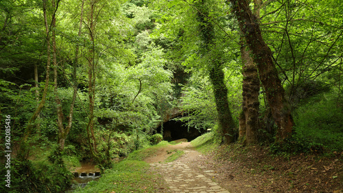 Cueva del Valle  Rasines  Cantabria  Espa  a