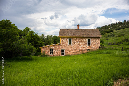 old house in the green mountains