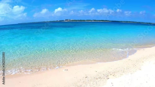 宮古島の美しいサンゴ礁の海