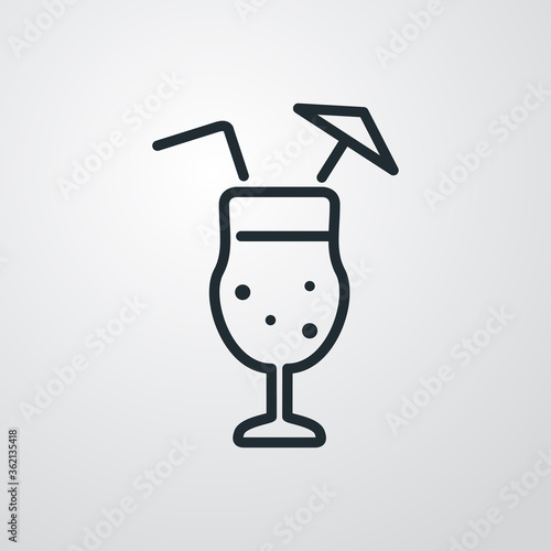 Icono plano lineal cocktail en fondo gris
