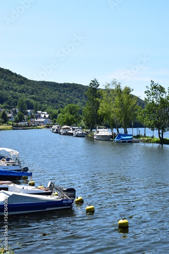 Brodenbach an der Mosel, Uferpromenade am Yachthafen photo