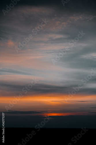 Moody sunset colors sky © Ricardo