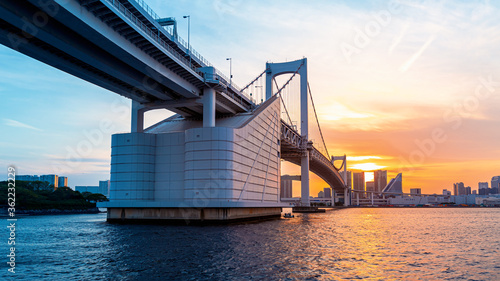 Canvas Print Rainbow Bridge in Odaiba, Tokyo Bay, Japan