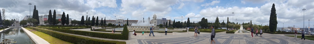 Obraz premium Historical monuments of the beautiful city of Lisbon, Portugal.