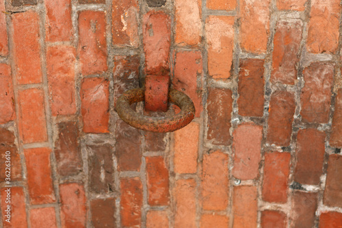 A metal ring embedded in the wall © kpn1968