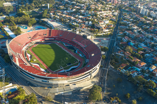 Imagem aérea de um estádio de futebol photo
