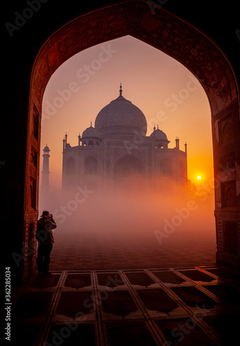 Beautifyl Taj mahal, Agra, India