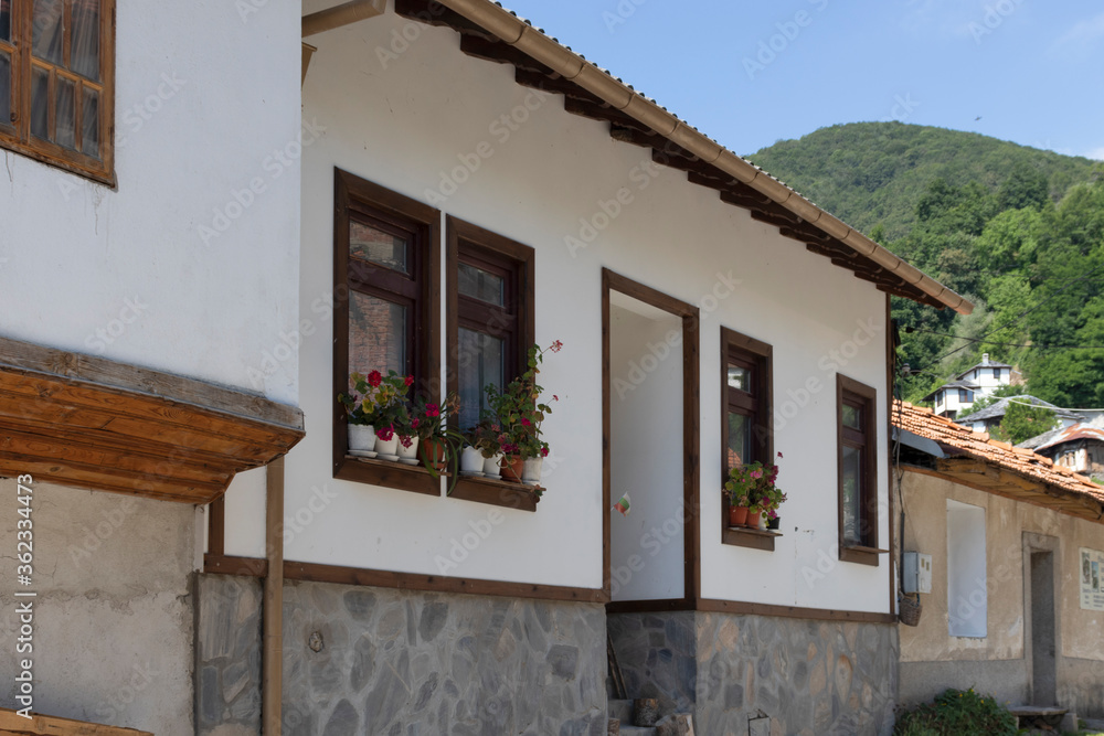 Obraz premium Old houses at Village of Delchevo, Blagoevgrad region, Bulgaria