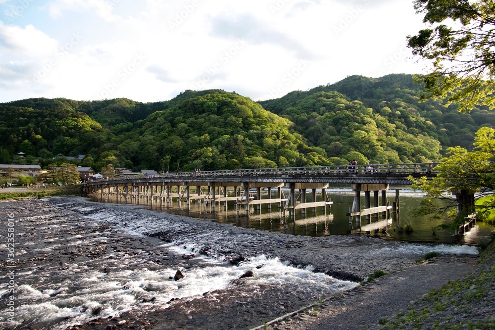 Fototapeta premium 京都 嵐山 渡月橋 Kyoto arashiyama Togetsukyo bridge