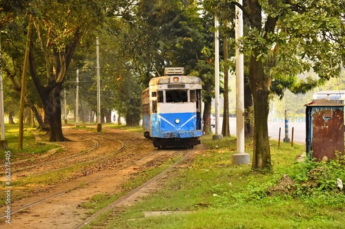 Fotografi iconic tram the heritage vehicle at kolkata