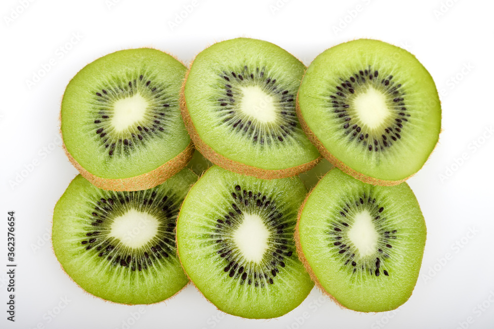 Fototapeta premium Kiwi. kiwi slices on a white background. Kiwi texture. (Tr - kivi) 