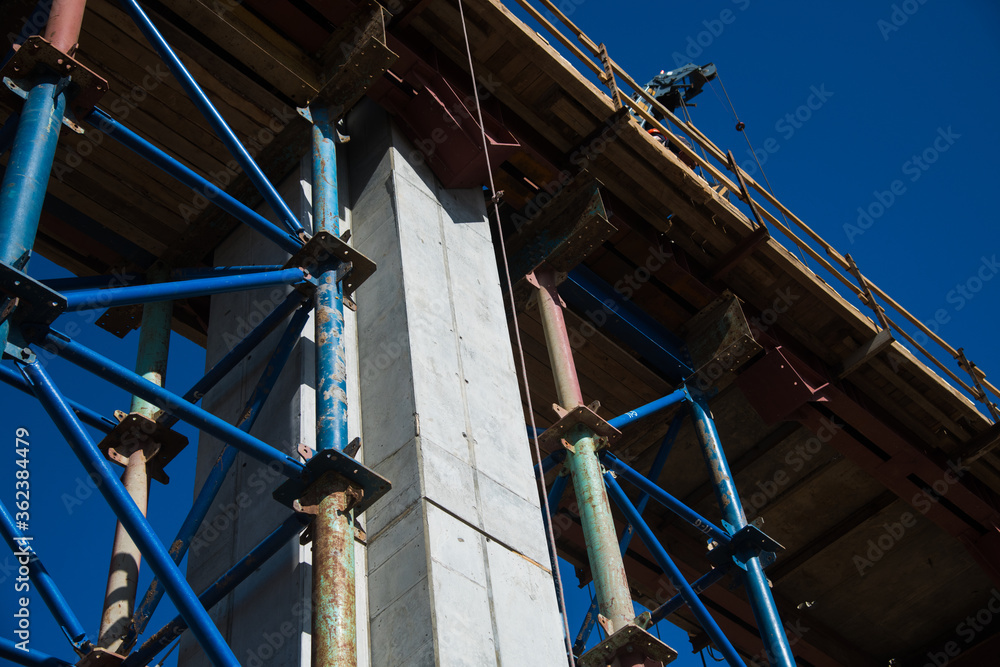 Construction of the interchange of a road bridge across the river Construction of the interchange of a road bridge across the river