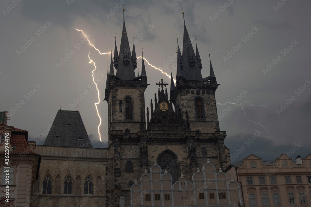  Prague under sunlight.