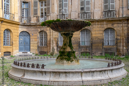 Bild auf Leinwand Place d'Albertas, Aix-en-Provence - Fontaine Albertas
