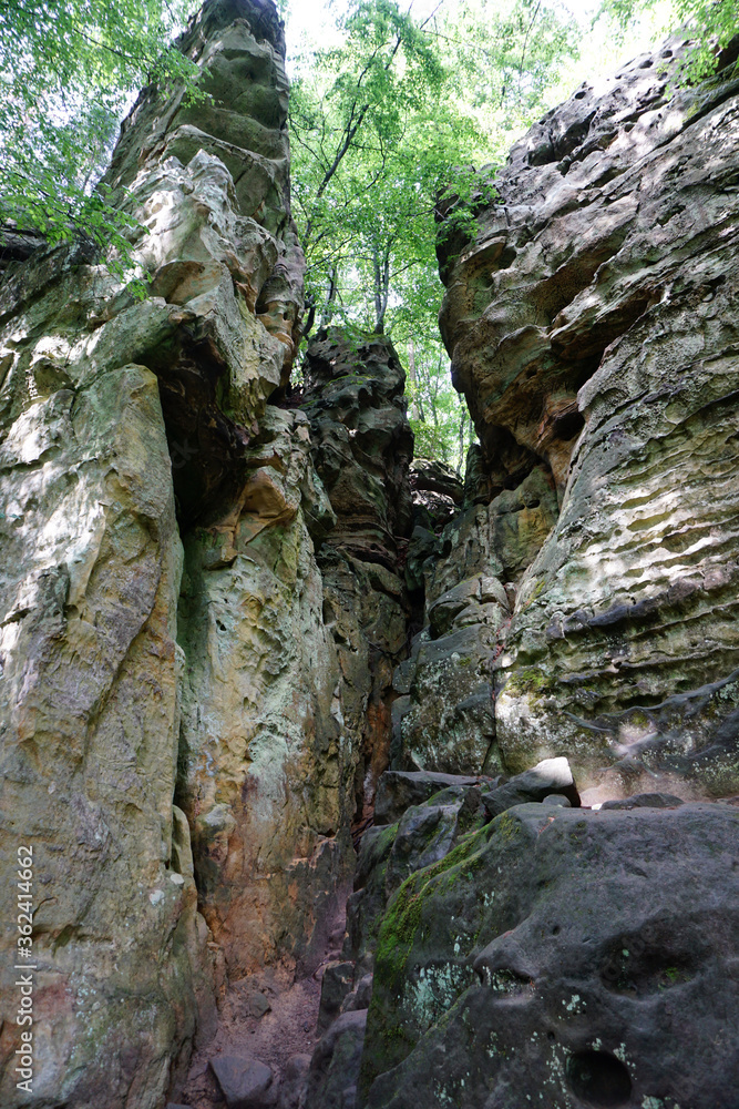 Felsformation in der Teufelsschlucht in der Südeifel in Rheinland Pfalz - 
Rock formation in the Teufelsschlucht in the Southern Eifel in Rhineland Palatinate -