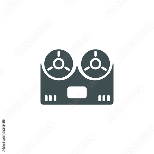 Radio icon. Vector illustration. Flat icon