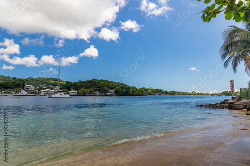 Young Island view in Saint Vincent and the Grenadines © Dmitry Tonkopi